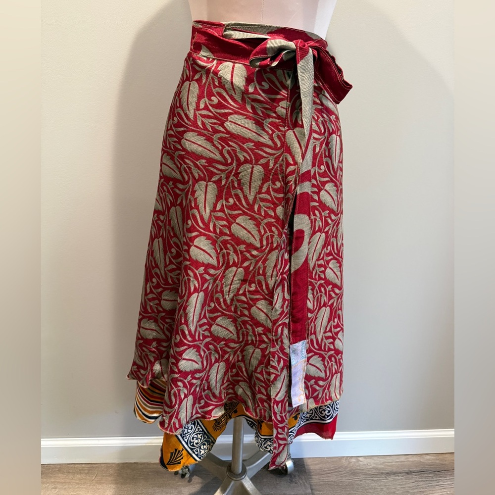 Darn Good Yarn Sari Wrap Red Skirt FLAWED